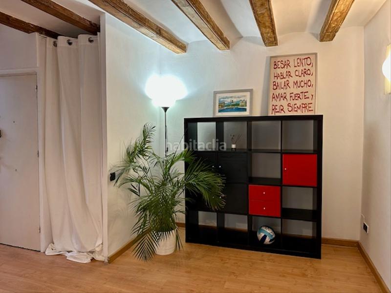 Foto cef2fad9-b56f-4197-a601-a6336afab75b. Piso  en venta en calle de monjo en Barceloneta Barcelona
