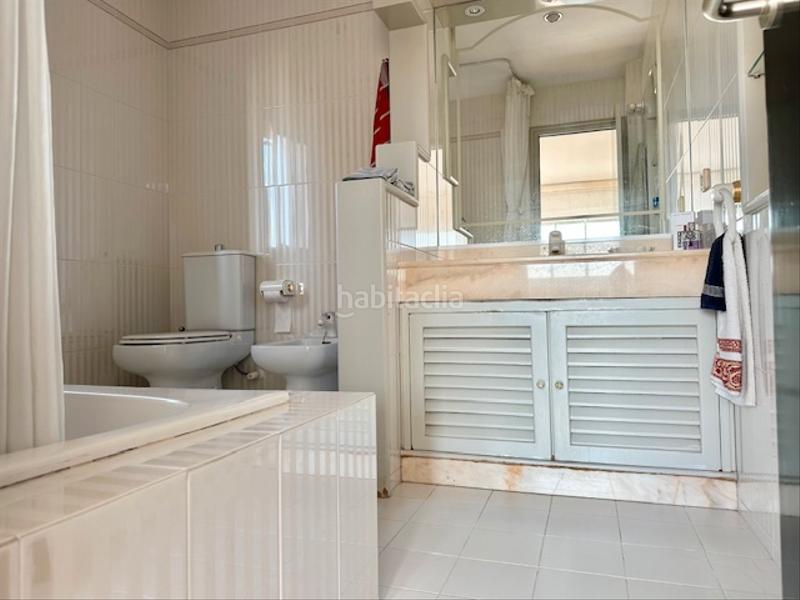 Foto ca8a0227-7e99-4a6c-8d92-453558379a05. Casa con camino parcheggio piscina in Vallcarca - Penitents Barcelona