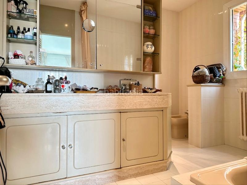 Foto f7e3b963-6638-4f5b-beb8-e587cdeb2f4b. Casa con camino parcheggio piscina in Vallcarca - Penitents Barcelona