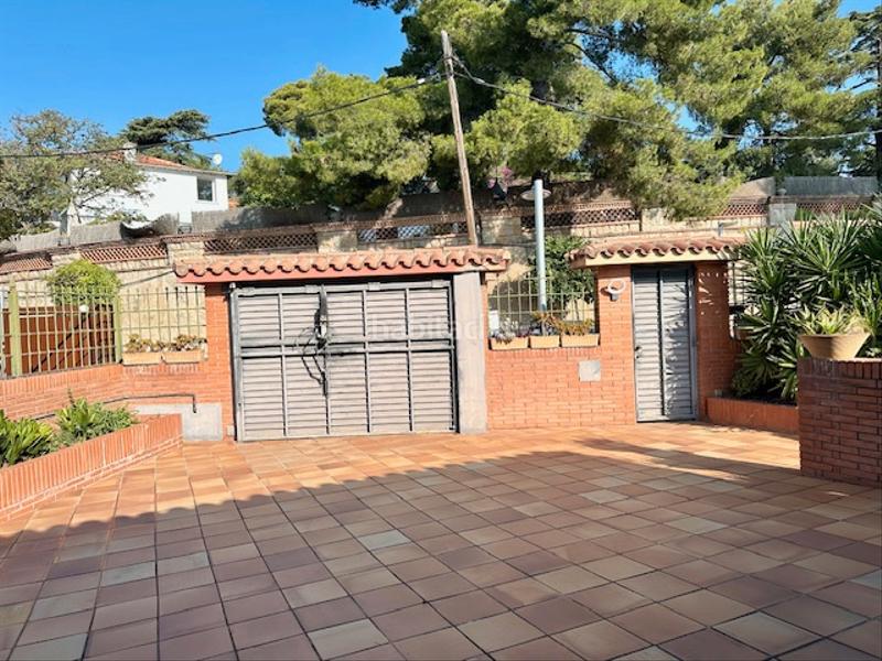 Foto 0dcbb75d-e558-460e-8478-9e7b36df2b4a. Haus mit kamin parking pool in Vallcarca - Penitents Barcelona