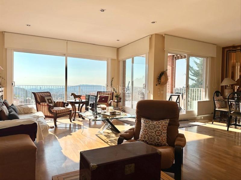 Foto 13ebfd01-0615-4e8c-86aa-26f8b1f4b74d. Haus mit kamin parking pool in Vallcarca - Penitents Barcelona