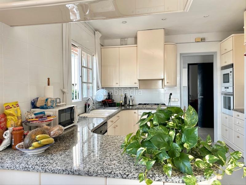 Foto 4ac4b3b5-de1f-4371-bd6c-f259494a0075. Haus mit kamin parking pool in Vallcarca - Penitents Barcelona