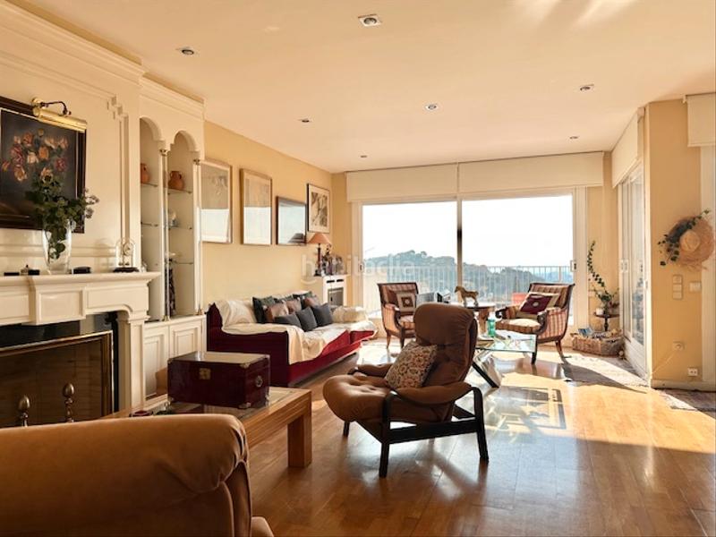 Foto 930538da-022e-45b2-9e7e-76a6f8b895cb. Haus mit kamin parking pool in Vallcarca - Penitents Barcelona