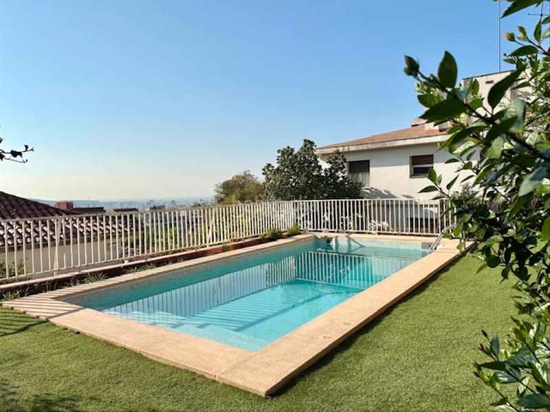 Foto c5c9be45-ebc8-4436-9821-93b29b70ab1c. Maison avec cheminée parking piscine dans Vallcarca - Penitents Barcelona