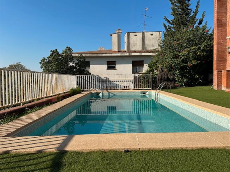 Foto d81ef674-221e-470e-b2b2-7275b8e5a872. Maison avec cheminée parking piscine dans Vallcarca - Penitents Barcelona