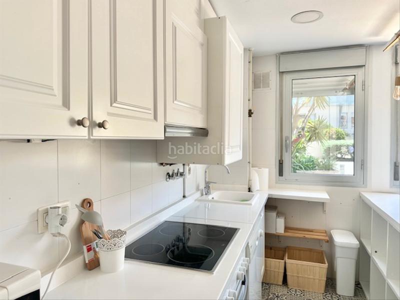 Foto 0b3da06e-3d73-4565-a179-74f9938b9696. Location appartement avec chauffage parking piscine dans Badalona