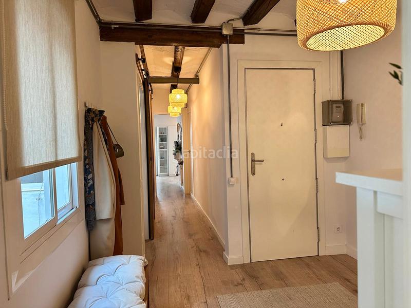 Foto 060ee550-a73e-436f-b5ee-b4cfaa7fc357. Lloguer pis amb calefacció a Raval Barcelona