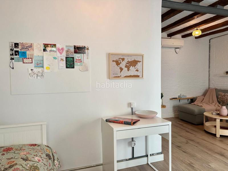 Foto 7138ee86-d34e-4b2a-b931-e3ee46391390. Miete etagenwohnung mit heizung in Raval Barcelona