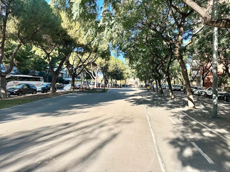 Foto 51eff4ec-96bb-413d-8d55-93aedefc2917. Locale commerciale con riscaldamento in Barri de les Corts Barcelona