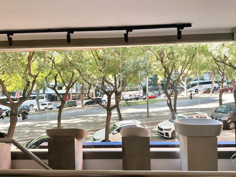 Foto 95e9e3e3-226c-4a61-996e-e593477eed47. Locale commerciale con riscaldamento in Barri de les Corts Barcelona