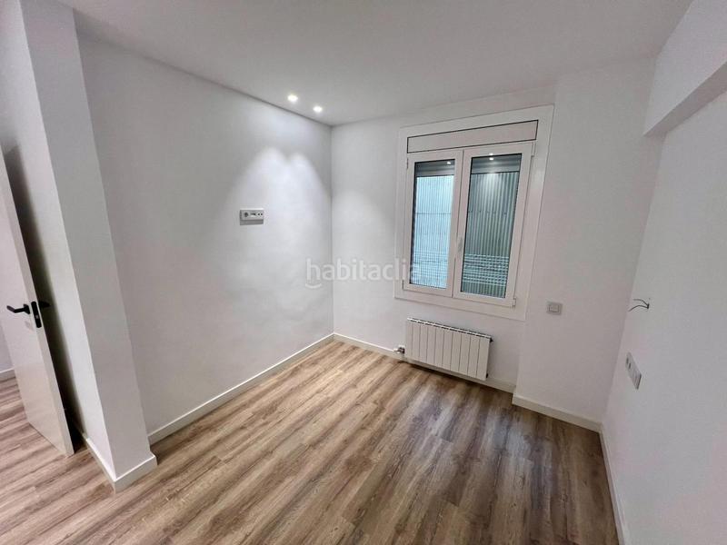 Foto 1f21d47a-f2ee-4d65-a5f4-f2fa80535701. Etagenwohnung mit heizung in Sant Antoni Barcelona