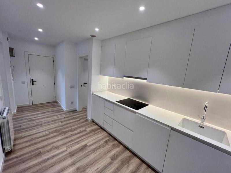 Foto 318ed9f1-6bf7-4d8b-b5e2-1e2e96440113. Flat with heating in Sant Antoni Barcelona