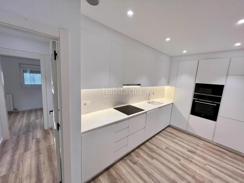 Foto 9711aa6f-b178-4aaf-bfab-e756d613fe2e. Flat with heating in Sant Antoni Barcelona