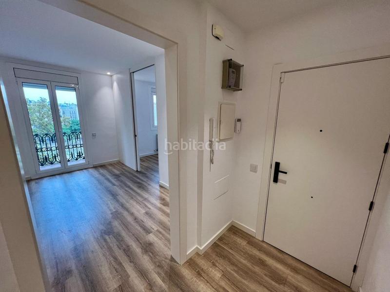 Foto 1c08a441-dd39-4fa4-8982-4b51dbdc46df. Piso en Sant Antoni Barcelona