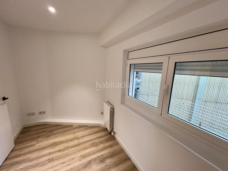 Foto cc9a2812-f87c-4e08-8214-66b649a6d59a. Piso en Sant Antoni Barcelona