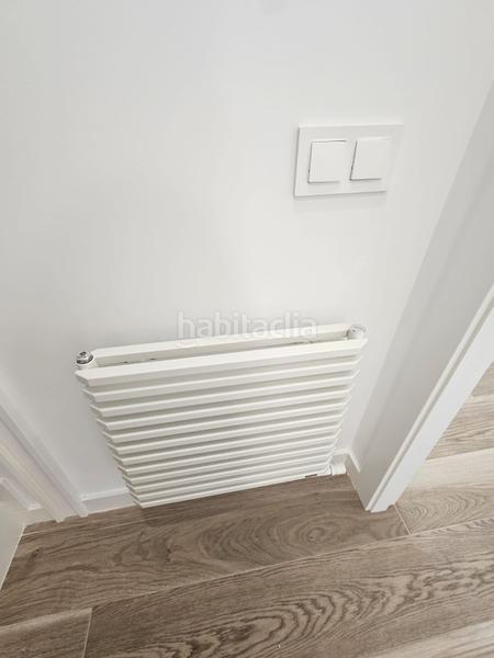 Foto 284f1bbd-64c9-42d2-916e-82e49413f2cc. Semi detached house with heating parking in Súria