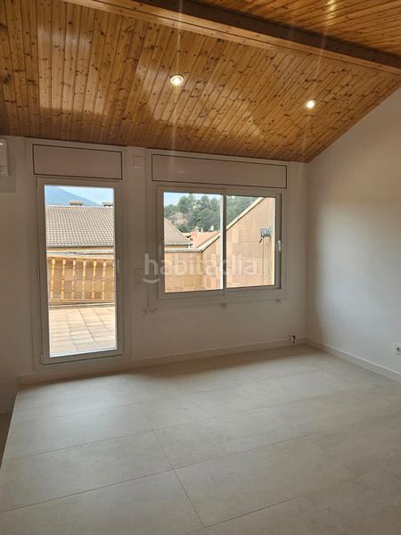 Foto 3dbd14a1-1d77-420f-8aa5-2d0683dac682. Semi detached house with heating parking in Súria