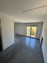 Appartamento in S�ria. Piso de 3 habitaciones a la venta en suria