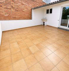 Maison jumelée à Súria. Casa a la venta en súria!!!