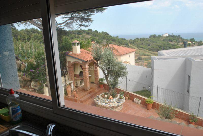 Foto 60a01420-50f7-4b9b-865a-b018eea05362. Casa amb calefacció piscina a Pinemar Pineda de Mar