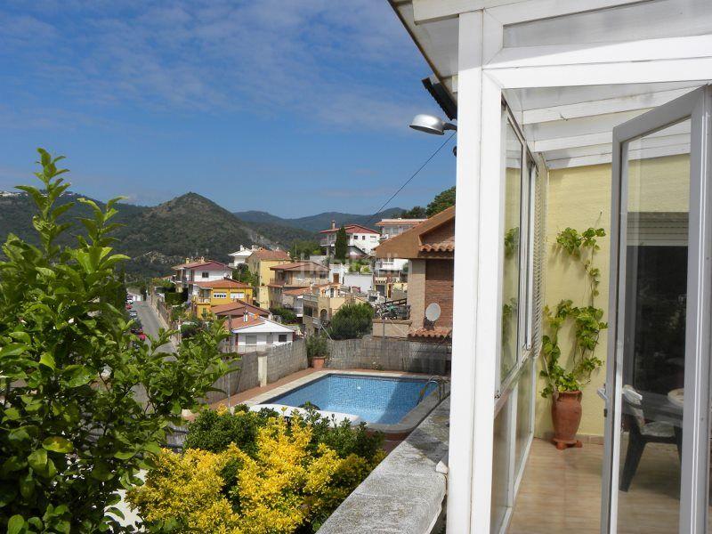 Foto 65bb008c-2b0f-4f52-aeb6-1f9436d7370a. Casa amb calefacció piscina a Pinemar Pineda de Mar