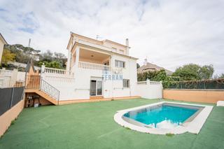 Casa a Els Masos - Els Garrofers. Coma  rugacasa