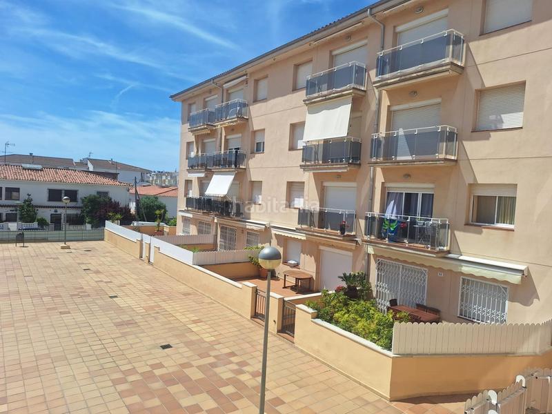 Foto ce1b17eb-f7ca-4dfb-9a22-cfd781f89d6a. Apartament amb calefacció aparcament piscina a Coma-ruga platja Coma-ruga