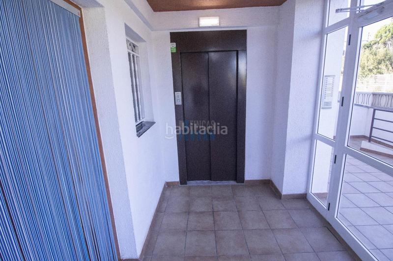 Foto 7a3dd511-f2e5-4a6a-9b70-83e5683be201. Apartament amb aparcament piscina a Coma-ruga platja Coma-ruga