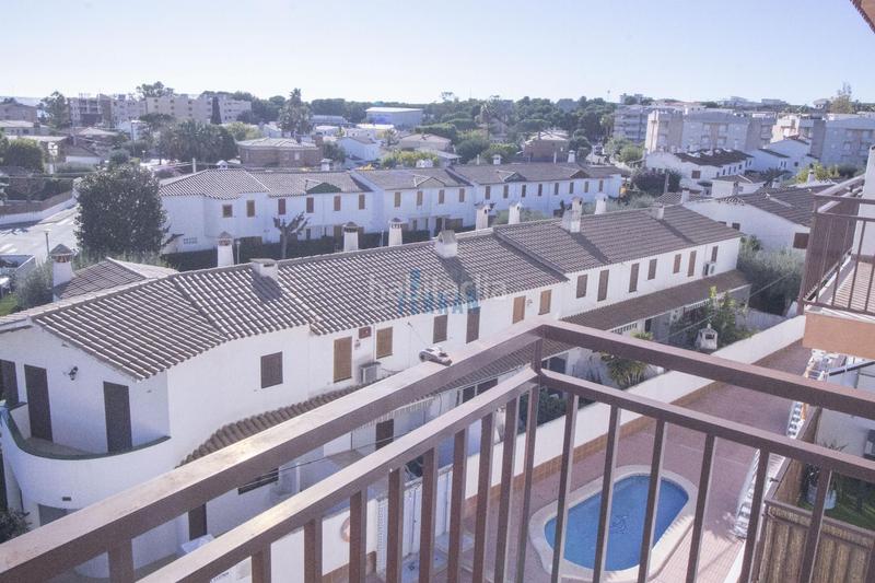 Foto c713c3de-92d5-4fdf-984d-813a1ebcb32e. Apartament amb aparcament piscina a Coma-ruga platja Coma-ruga
