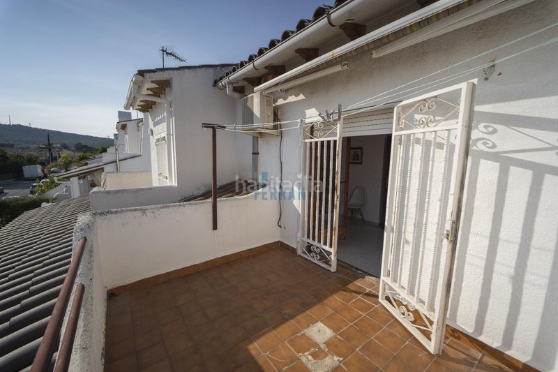 Foto 9e5c1ed1-299f-4f8c-adb4-f6a293ccea5b. Casa adossada amb aparcament piscina a Els Masos - Els Garrofers Coma-ruga