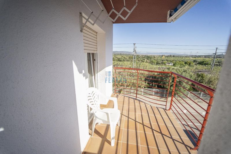 Foto f385e544-3a5f-4148-a706-a28a170b7050. Apartament amb piscina a Sant Salvador Coma-ruga