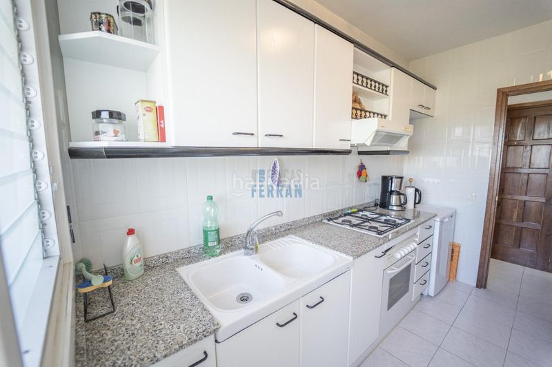 Foto fa8fcdb3-d857-4827-b375-efc2dc959943. Apartament amb piscina a Sant Salvador Coma-ruga