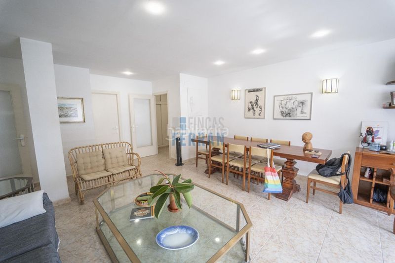 Foto 00b6c21b-6800-4d9f-9bbf-c1b8705adcbd. Apartament amb aparcament a Coma-ruga platja Coma-ruga
