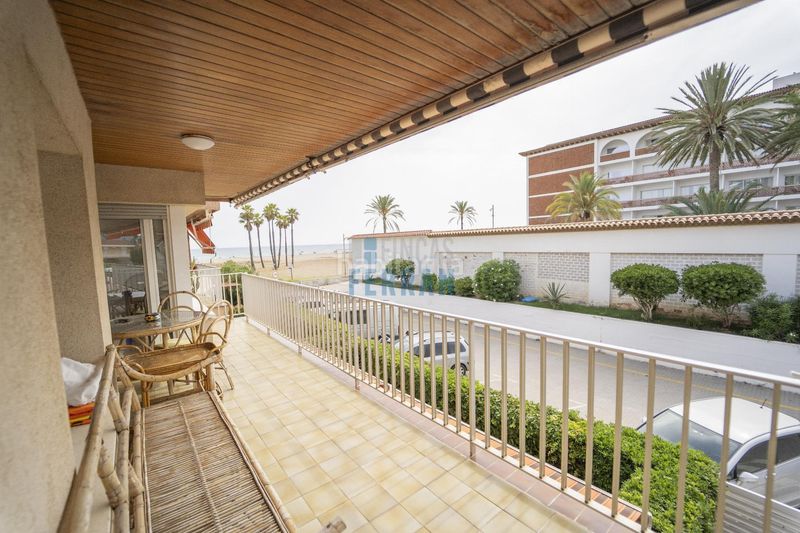 Foto 8668149d-e15e-45e5-819e-caff67118a27. Apartament amb aparcament a Coma-ruga platja Coma-ruga