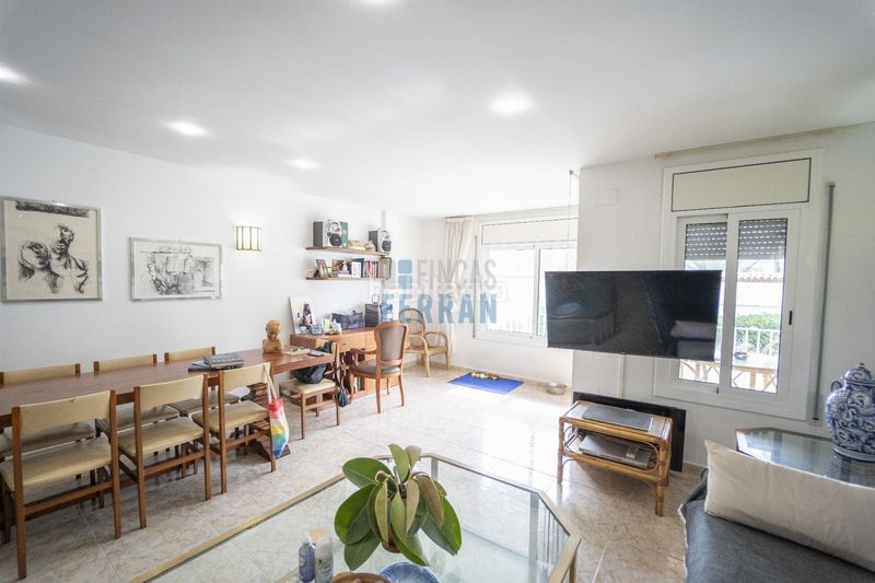 Foto 9e266a32-2f04-401a-96d3-e5762663664f. Apartament amb aparcament a Coma-ruga platja Coma-ruga