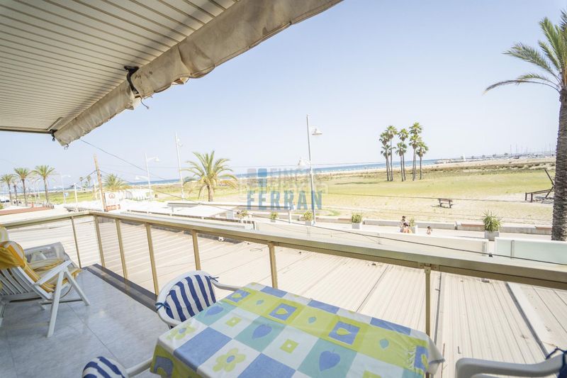 Foto b476a8f8-d4be-4888-a4bc-e6a1dc2fe5d4. Apartament amb aparcament a Coma-ruga platja Coma-ruga