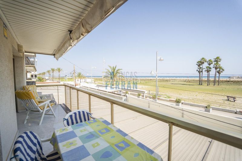 Foto b793d578-0ee9-4323-9173-52674d9f49e6. Apartament amb aparcament a Coma-ruga platja Coma-ruga