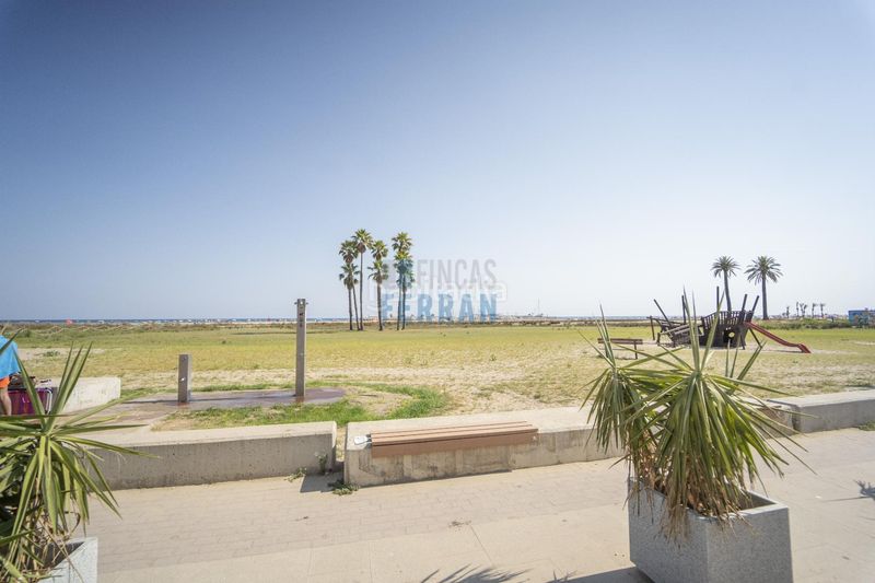 Foto e272b6d2-0d1c-4813-8cfb-b17f069c649d. Apartament amb aparcament a Coma-ruga platja Coma-ruga