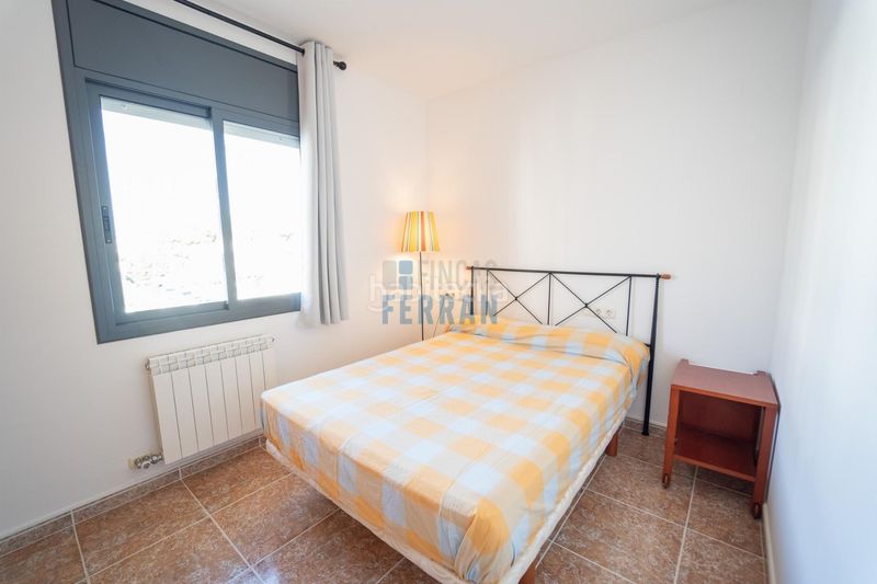 Foto f3d90896-326f-4863-ae48-4987ff33725b. Apartament amb calefacció aparcament piscina a Els Masos - Els Garrofers Coma-ruga