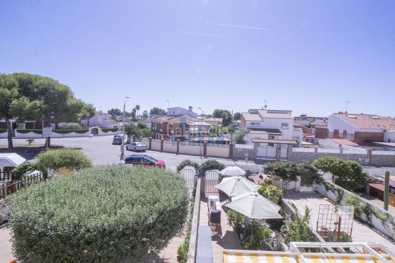 Foto 2ff9180e-e9bd-4c9d-b841-583a2225ec29. Apartament amb aparcament a Coma-ruga platja Coma-ruga