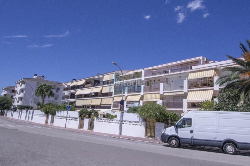 Foto 49b4cdf2-0e78-4728-a690-5c020d42c4ed. Apartament amb aparcament a Coma-ruga platja Coma-ruga