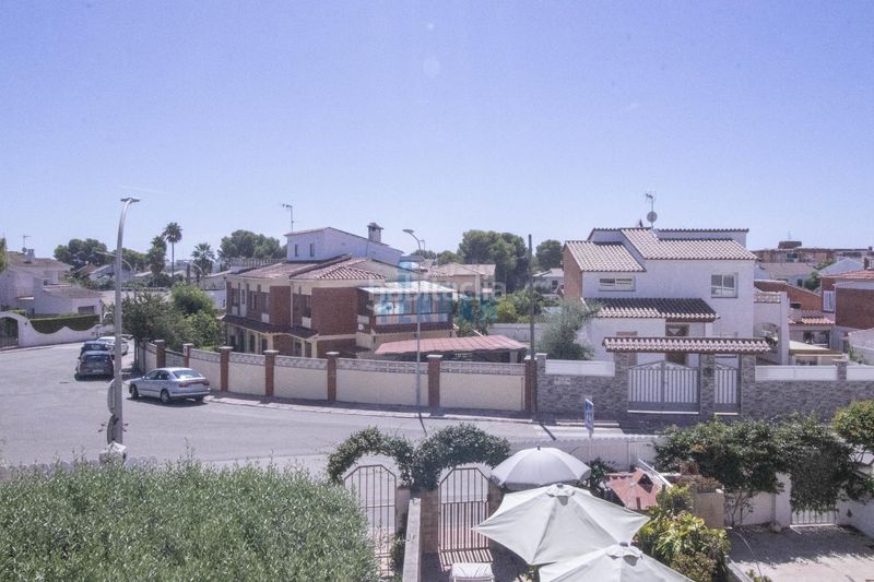 Foto 997a976d-6925-4296-953d-4e7fba0c3f43. Apartament amb aparcament a Coma-ruga platja Coma-ruga