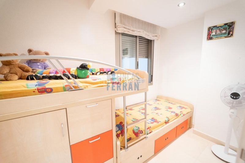 Foto b1449bd3-e494-411f-9ca9-fb9e42ae1b18. Apartament amb aparcament piscina a Sant Salvador Coma-ruga