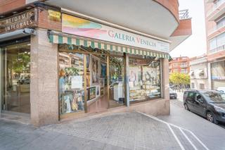 Business premise  D´esplugues. Cornellà de llobregatlocal