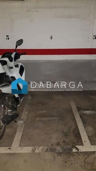 Foto 44555670-6cb2-4e7d-b472-f1d0eca33463. Posto moto in Centre Ripollet