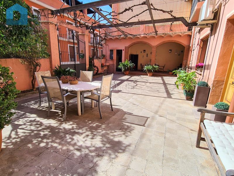 Foto 0e2f52bc-960c-40b8-bf07-d2e1e7dd8d87. Casa amb calefacció a Casc Antic Ripollet