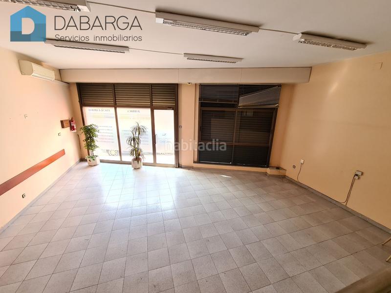 Foto 5551c41a-d4e1-43d7-965c-97f8bb60d287. Alquiler local comercial en Centre Ripollet