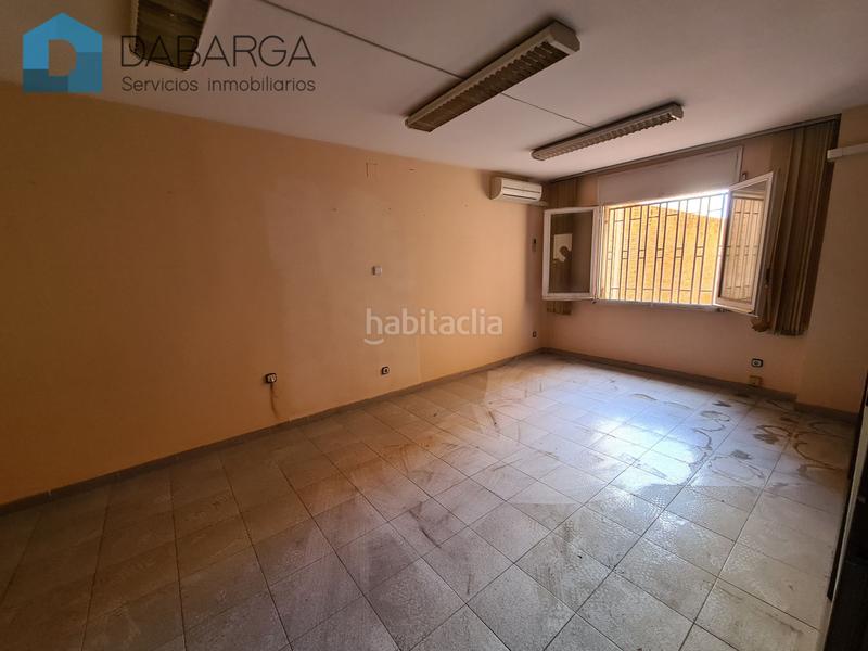 Foto c686924a-175b-4935-b622-e251b6d1a639. Lloguer local comercial a Centre Ripollet