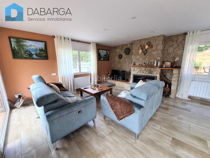 Foto 1999b83c-4817-49e2-971c-be6096dbddca. Casa a carrer vallès 8 a Cervelló