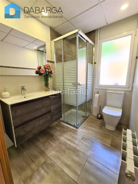 Foto 6764a8e9-477a-4a51-b051-908454e84b58. Casa a carrer vallès 8 a Cervelló